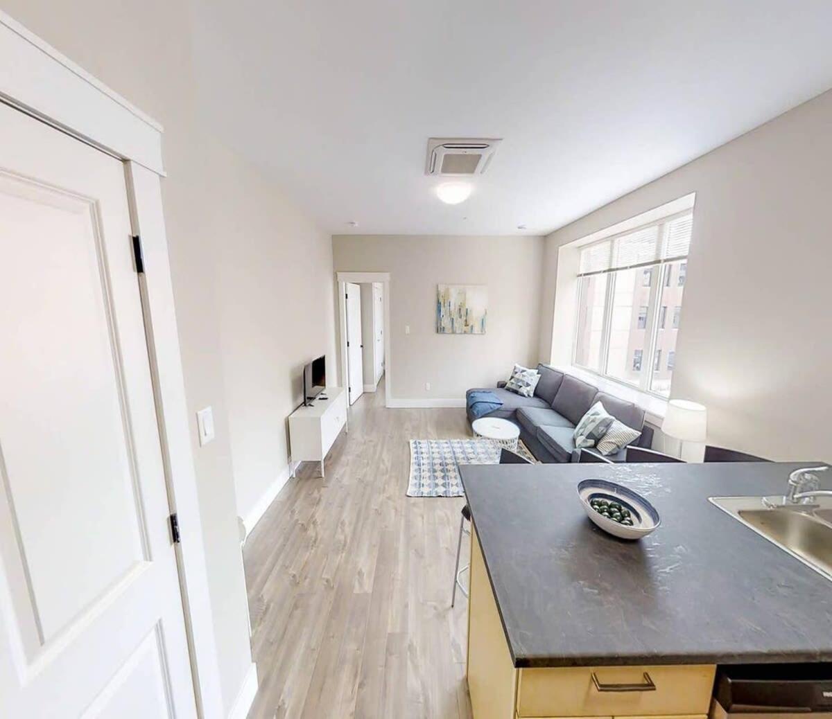 Premium Condo Heart Of Uptown Location Parking Coffee Saint John Exteriör bild